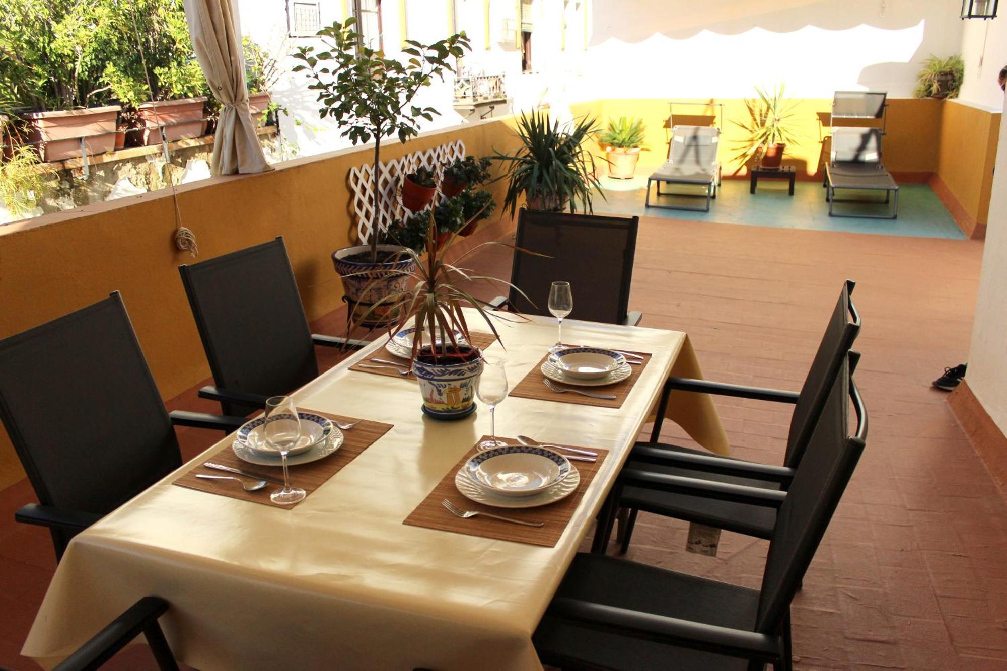 Duplex Acogedor Con Gran Terraza En Pleno Centro De Sevilla! Luaran gambar